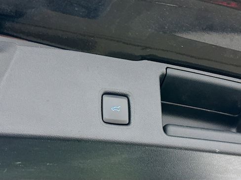 Used 2024 Ford Escape ST-Line image 30