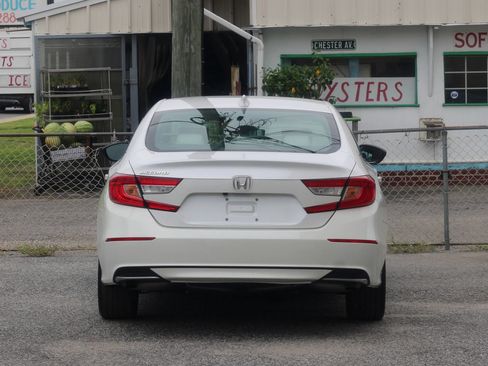 Used 2022 Honda Accord LX image 7