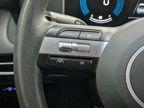 Used 2025 Hyundai Santa Cruz SEL FWD image 16
