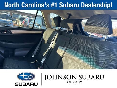 Used 2017 Subaru Outback 2.5i Premium image 19