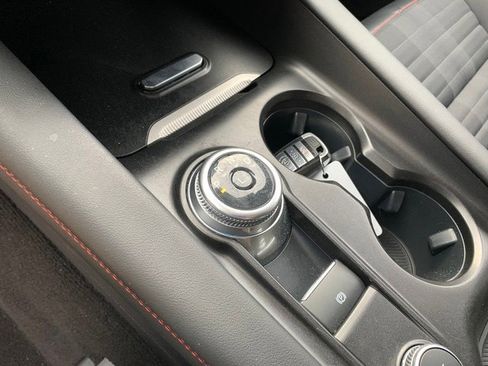 Used 2025 Ford Explorer ST-Line w/ ST-Line Street Pack image 24