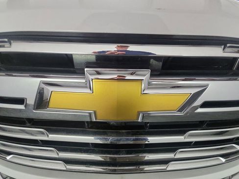 Certified 2024 Chevrolet Silverado 2500 LTZ w/ LTZ Convenience Package image 30