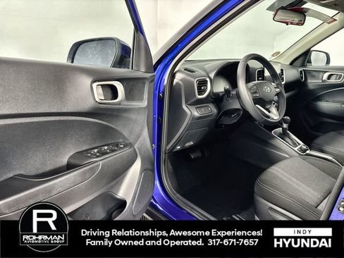 New 2026 Hyundai Venue SEL image 9