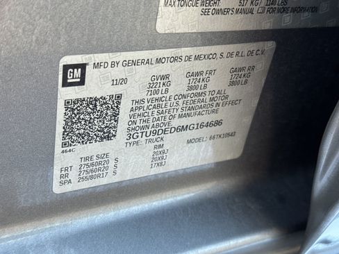 Used 2021 GMC Sierra 1500 SLT w/ SLT Premium Plus Package AWD/4WD image 39
