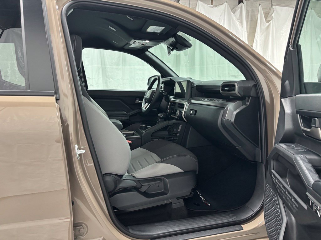 Used 2026 Toyota Tacoma TRD Sport AWD/4WD image 57