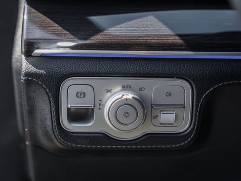 Used 2023 Mercedes-Benz GLE 350 4MATIC image 41