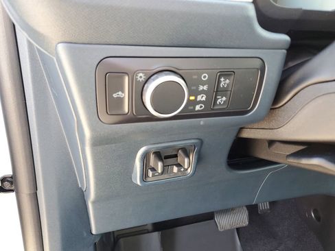 New 2025 Ford Maverick XLT w/ XLT Luxury Package image 16