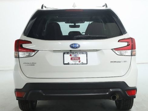 Certified 2023 Subaru Forester Limited image 47