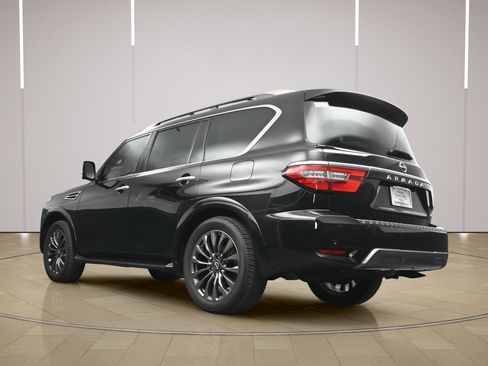 Certified 2024 Nissan Armada Platinum w/ Captain's Chairs Package AWD/4WD image 32
