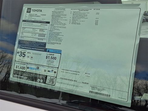 New 2026 Toyota Sienna Platinum image 3