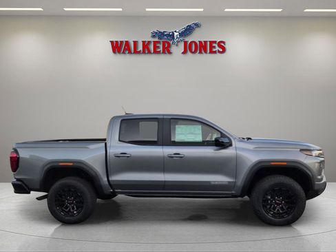 New 2026 GMC Canyon Elevation w/ Convenience Package image 2