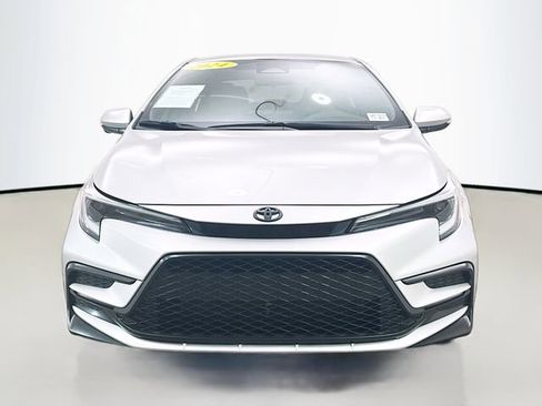 Used 2024 Toyota Corolla SE image 2