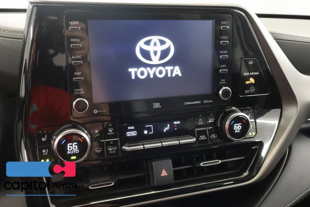 Used 2022 Toyota Highlander Limited AWD/4WD image 21