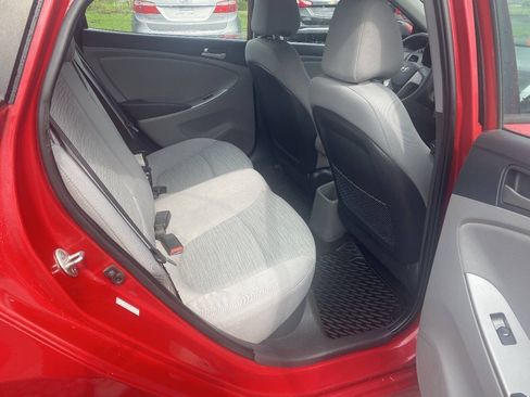 Used 2016 Hyundai Accent SE FWD image 9