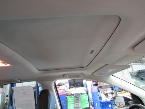 Used 2012 Honda CR-V EX-L image 28