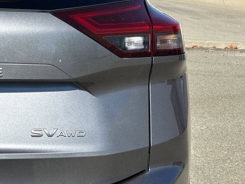 Certified 2024 Nissan Rogue SV image 33