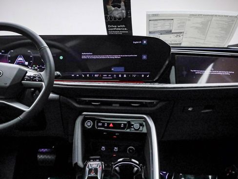 New 2025 Audi Q5 Prestige image 15