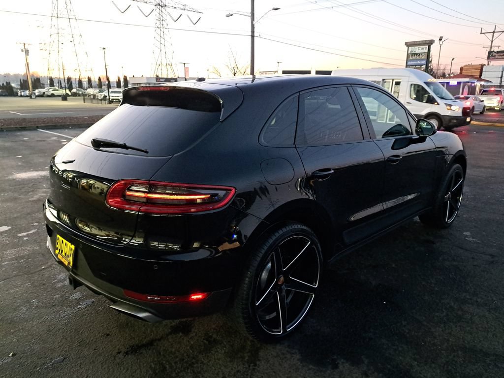 Used 2018 Porsche Macan AWD/4WD image 5