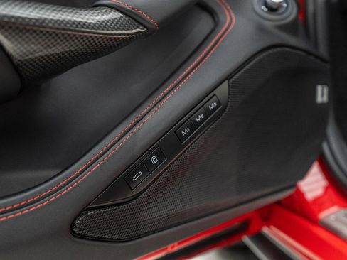 Used 2022 Ferrari F8 Tributo image 93