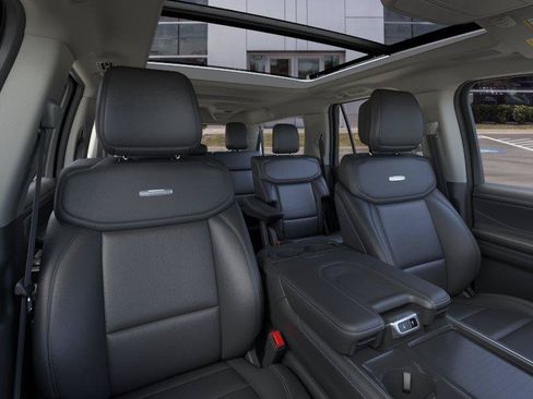 New 2026 Ford Expedition Max Platinum w/ Driver's Package AWD/4WD image 10