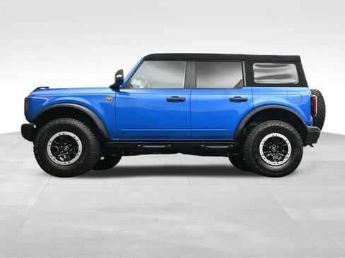 Used 2023 Ford Bronco Badlands image 31