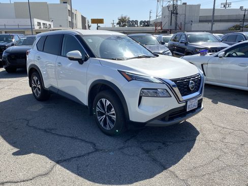 Used 2021 Nissan Rogue SV FWD image 6
