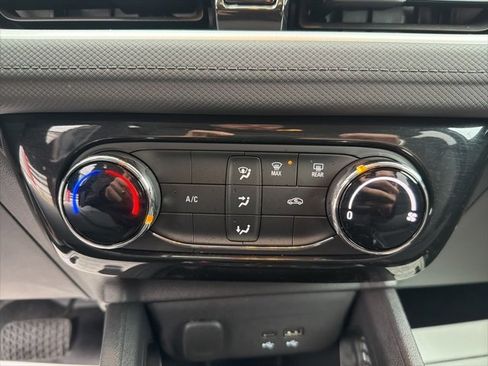 Used 2024 Chevrolet TrailBlazer LT image 23