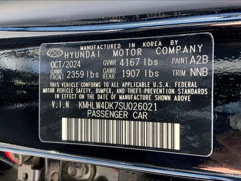 Used 2025 Hyundai Elantra N Base image 28