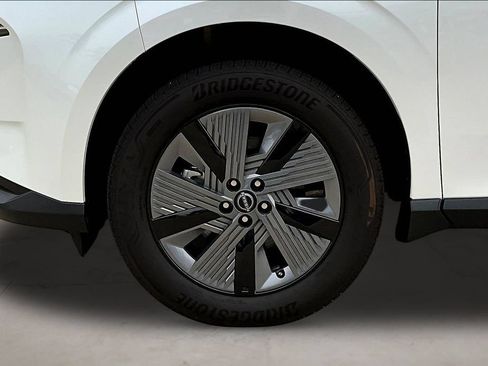Certified 2025 Nissan Murano SV AWD/4WD image 33