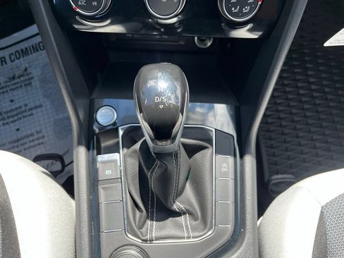 Certified 2025 Volkswagen Taos S AWD/4WD image 17