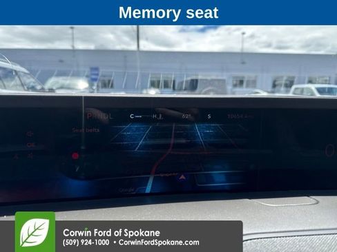 Used 2025 Lincoln Nautilus Premier w/ Equipment Group 102A AWD/4WD image 9