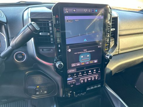 Used 2025 RAM 3500 Laramie image 16