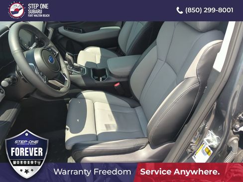 Used 2025 Subaru Outback Limited AWD/4WD image 12