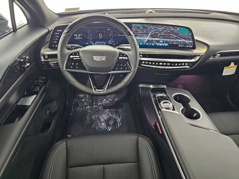 New 2026 Cadillac Lyriq Luxury image 18