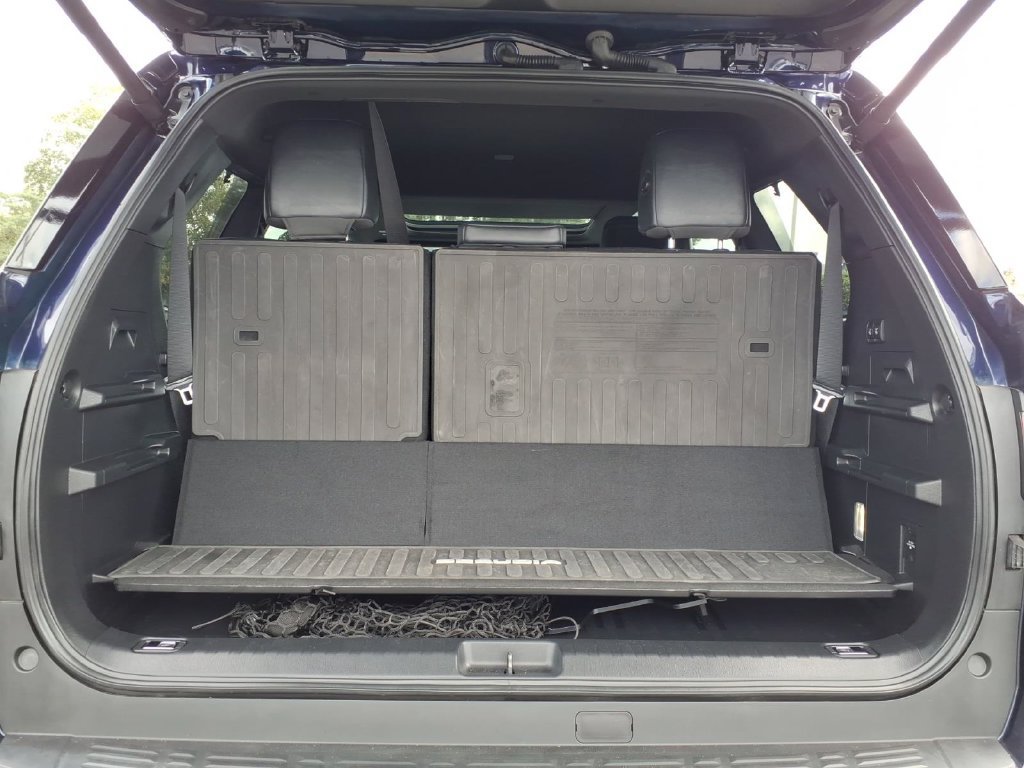 Used 2024 Toyota Sequoia Platinum AWD/4WD image 20