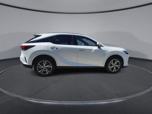 Used 2025 Lexus RX 350 Premium w/ Accessory Package (Z1) FWD image 9