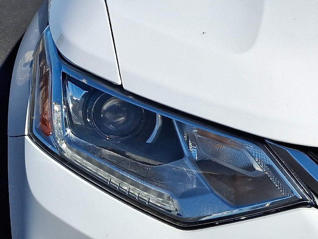 Certified 2021 Chevrolet Traverse LT FWD image 9