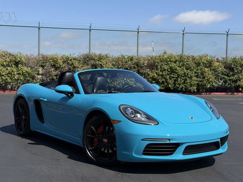 Used 2017 Porsche 718 Boxster S RWD image 16
