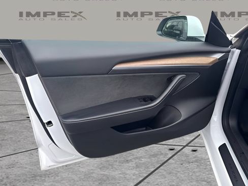 Used 2023 Tesla Model 3 Standard Range RWD image 17
