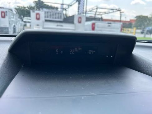 Used 2023 Subaru Forester Premium AWD/4WD image 25