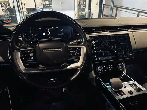 Used 2023 Land Rover Range Rover SE AWD/4WD image 13