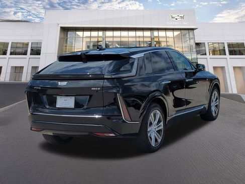 Certified 2024 Cadillac Lyriq Tech RWD image 6