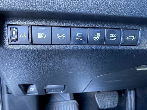 Used 2024 Toyota RAV4 Limited image 10