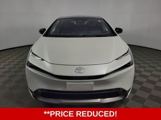 Used 2024 Toyota Prius XLE video 2