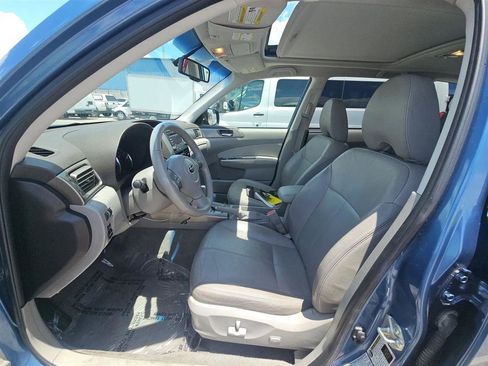 Used 2010 Subaru Forester 2.5X Limited AWD/4WD image 13