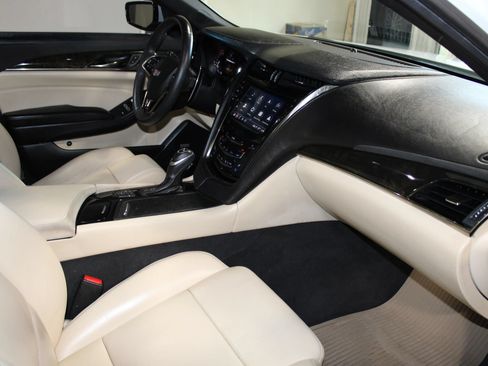 Used 2018 Cadillac CTS Luxury RWD image 30