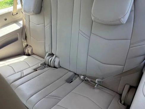 Used 2020 Cadillac Escalade ESV Premium Luxury AWD/4WD image 12