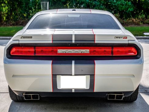 Used 2012 Dodge Challenger SRT8 w/ Premium Sound Group image 7