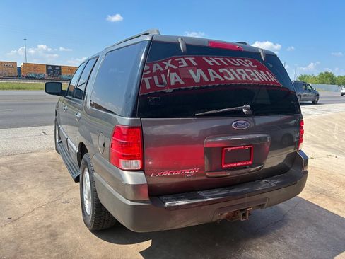 Used 2005 Ford Expedition XLT AWD/4WD image 22