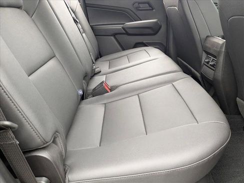Used 2026 Chevrolet Colorado Trail Boss AWD/4WD image 19